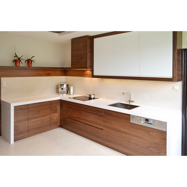 Кухня белый верх деревянный низ фото