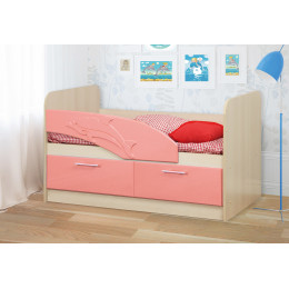 Детская кровать Дельфин МДФ 1,4 м.