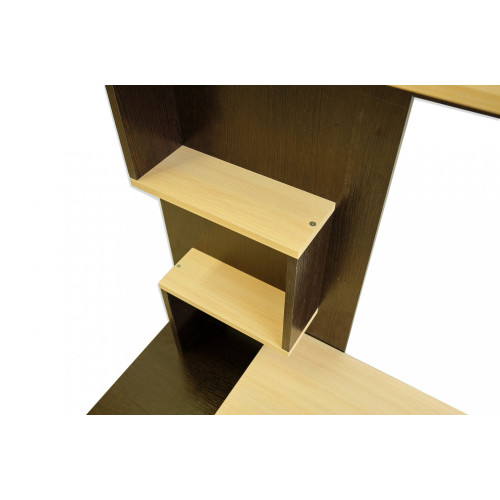 Гостиная Юджи