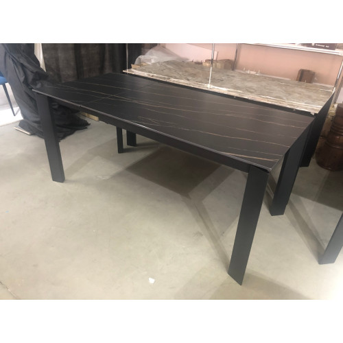 Стол CORNER 120 MATT GOLDEN BLACK SINTERED STONE / BLACK М-City